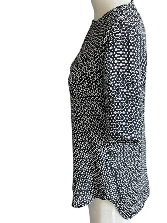 Theory Tile Antazie 100% silk Geometric Blouse Size P Navy/White - Picture 6 of 10